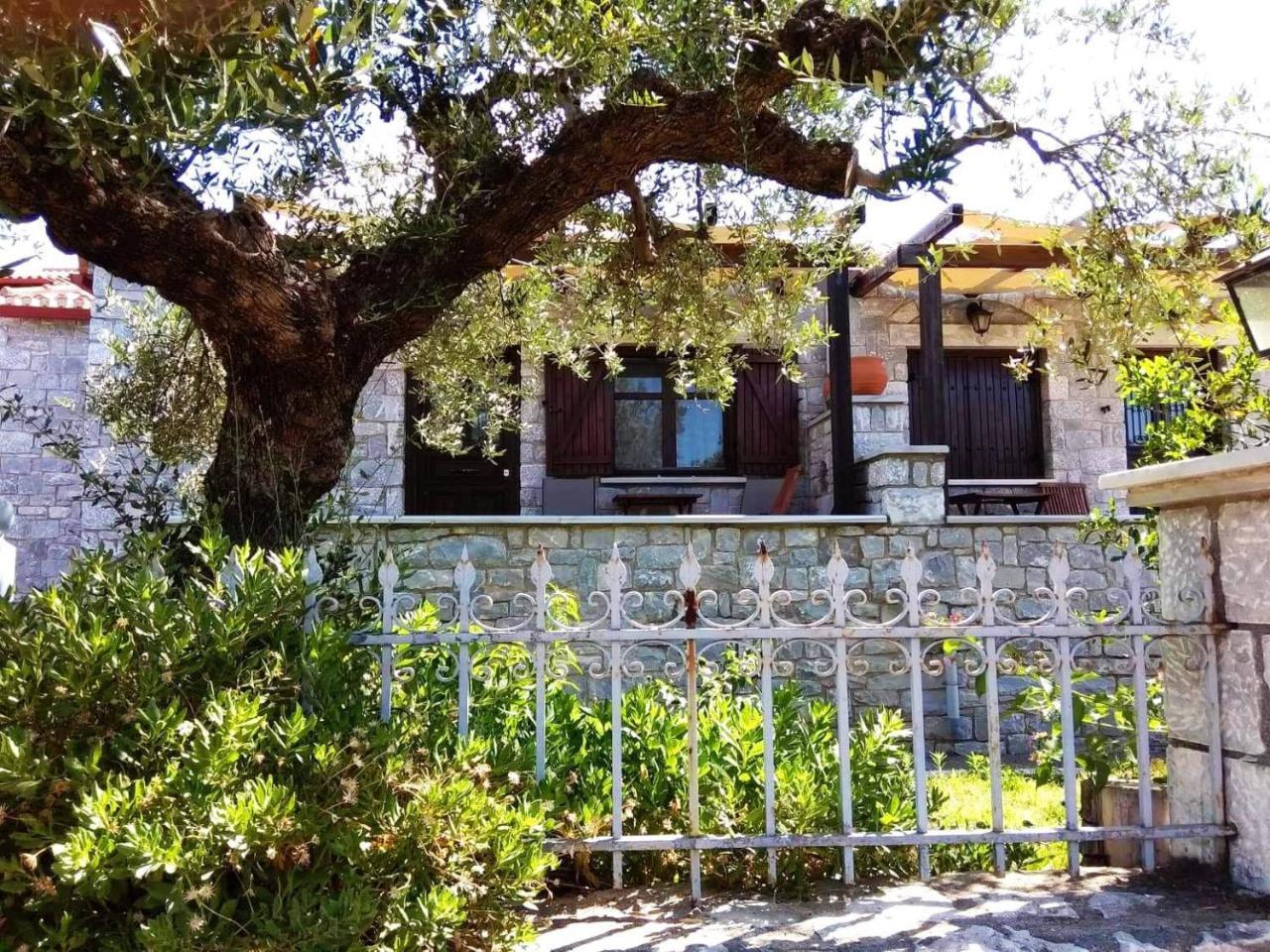 Atha-Tina:Traditional Stone Homes Agios Nikolaos  Exterior foto
