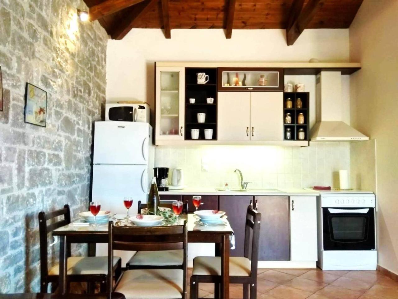 Atha-Tina:Traditional Stone Homes Agios Nikolaos  Exterior foto